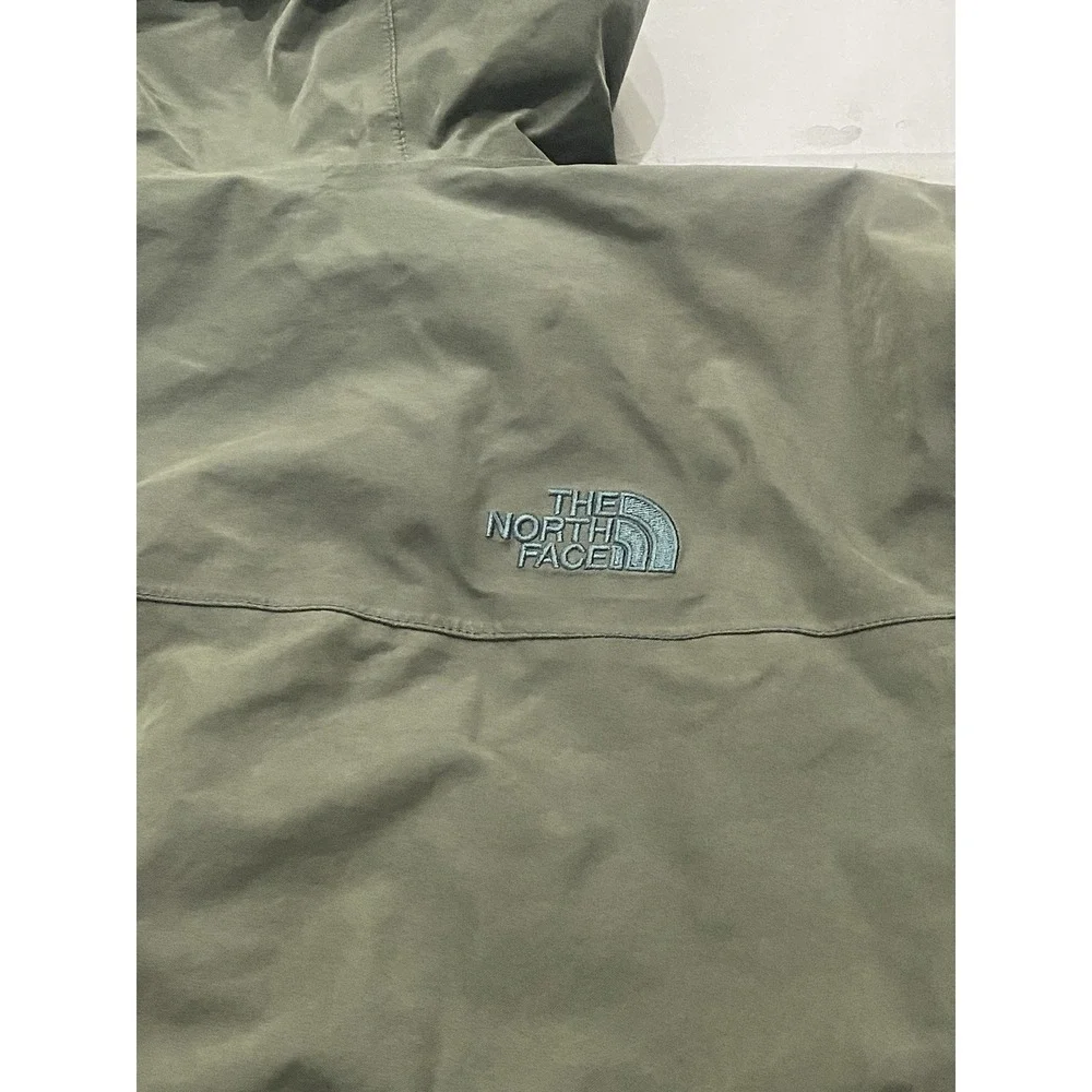 The North Face Men's Canyonlands Triclimate Hoodie Jacket Hunter Green. Size XL